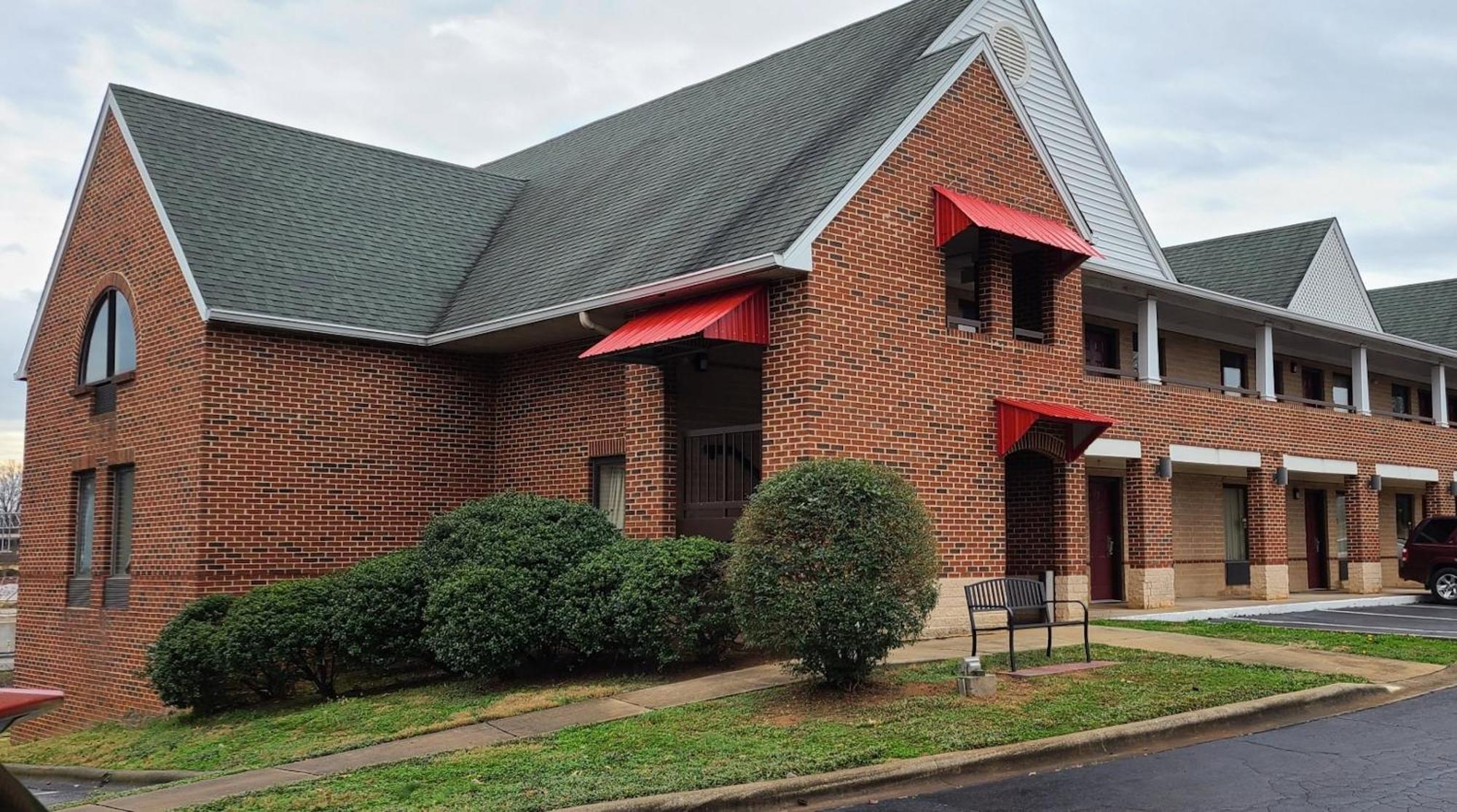 Red Roof Inn & Suites Cornelius - Lake Norman Exteriér fotografie